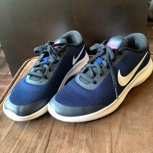 Nike Flex Experience RN 7 Women’s Size 9 Blue Running Shoes